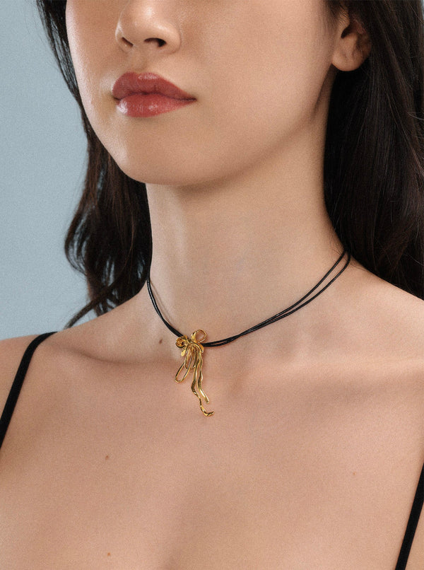 Mini Bow Pendant - MISHO - Necklace
