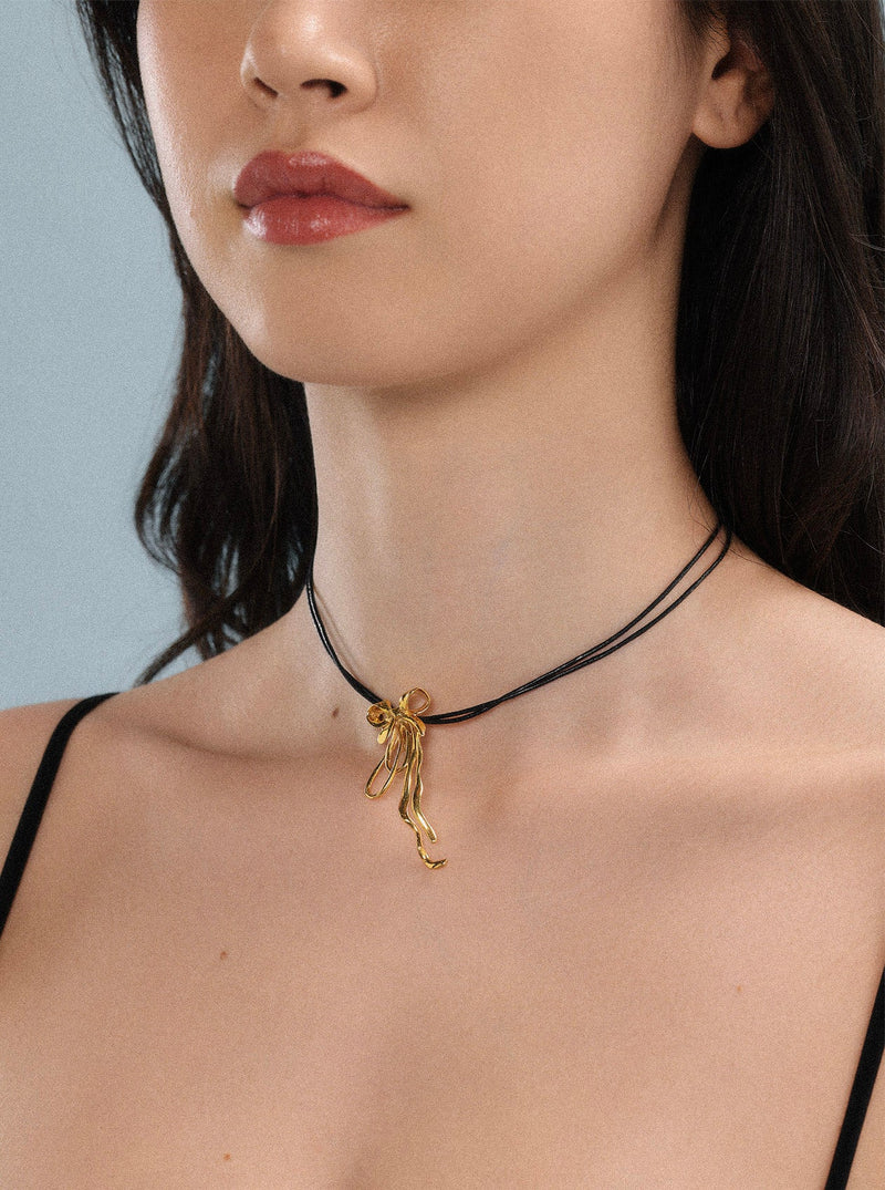 Mini Bow Pendant - MISHO - Necklace