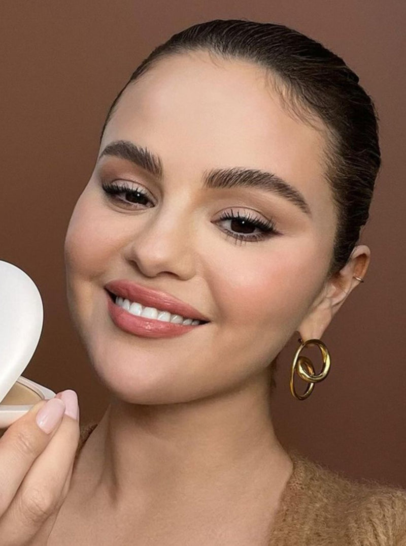 Selena Gomez - Swirly Mini Mismatched Hoops - MISHO - CELEBRITY