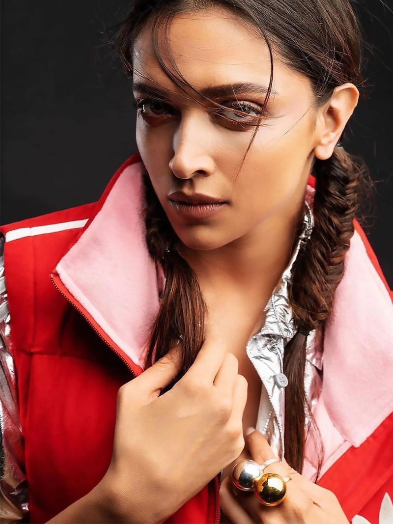 DEEPIKA PADUKONE - MISHO - CELEBRITY