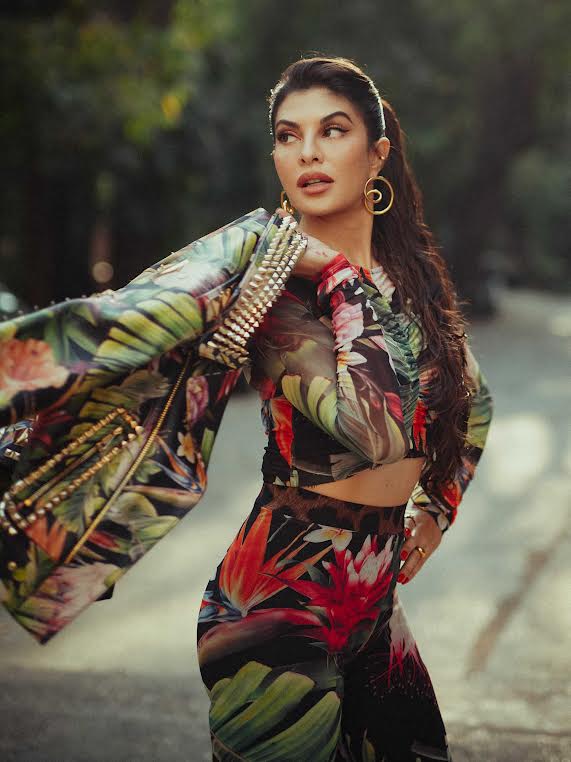 JACQUELINE FERNANDES - MISHO - CELEBRITY