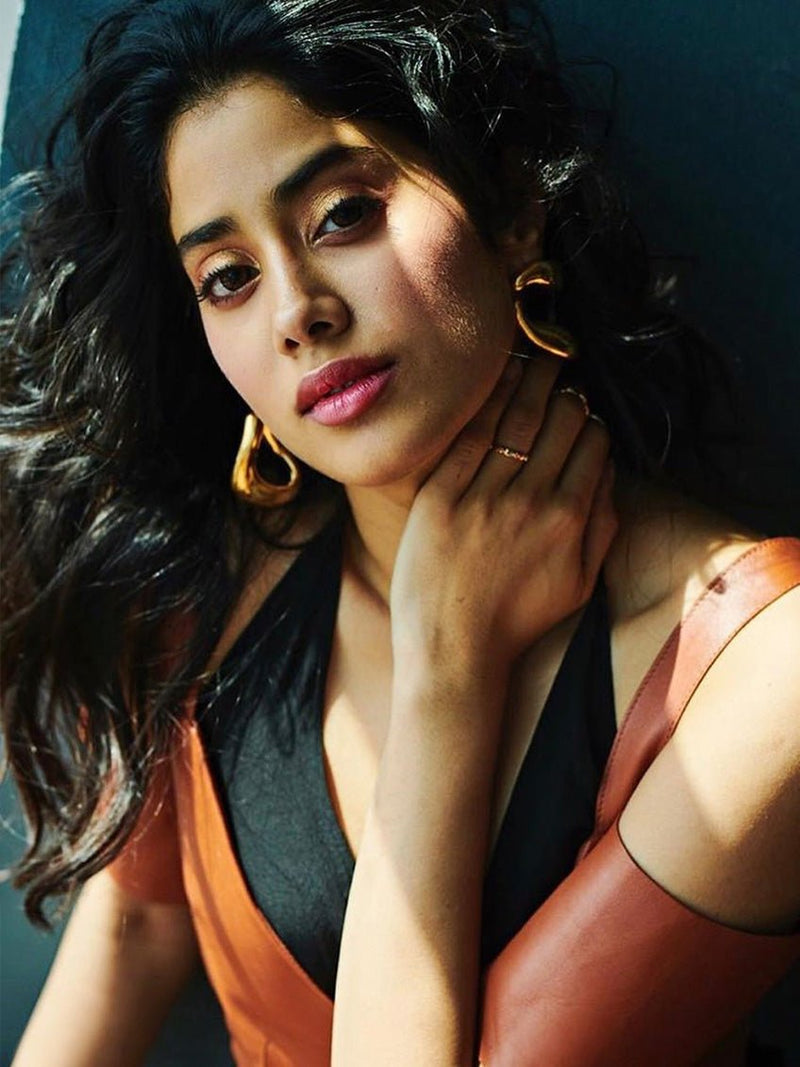 JANHVI KAPOOR - MISHO - CELEBRITY