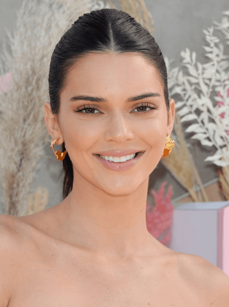 KENDALL JENNER - MISHO - CELEBRITY